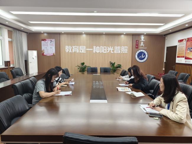 20250409王莉君英语组校本研修报道_html_6bbc7328.jpg