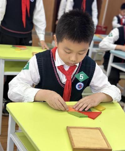 20230509数学组区级教研报道_html_m6fe623bd.jpg
