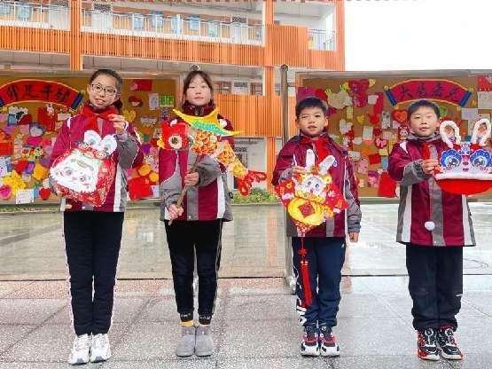 春暖争出彩  童心向未来_html_m44f00bf9.jpg