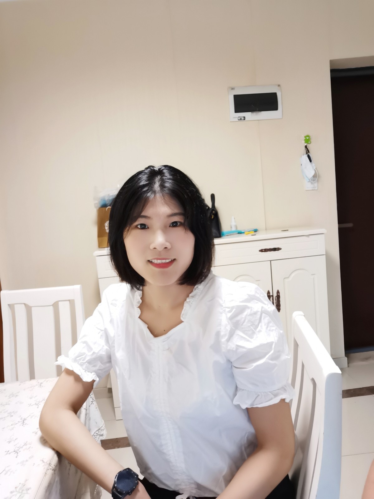 1张雪婷个人照.jpg