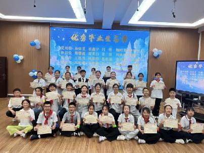 20250620南湾营小学毕业典礼新闻稿_html_65465b76.jpg