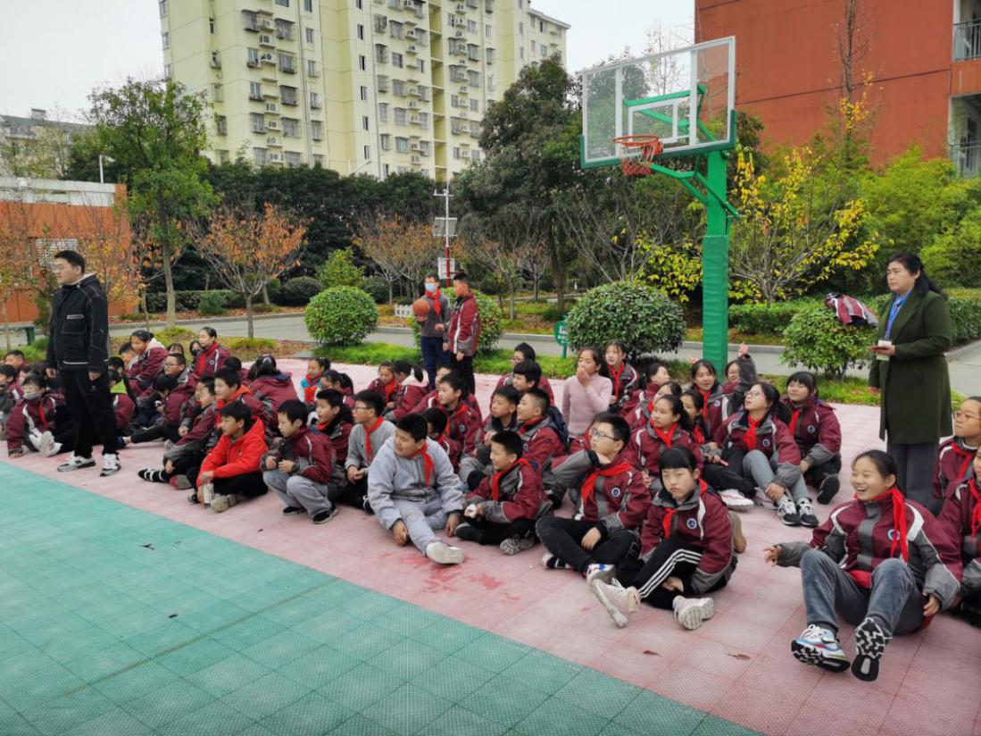 篮球嘉年华新闻稿_html_m200289c4.jpg