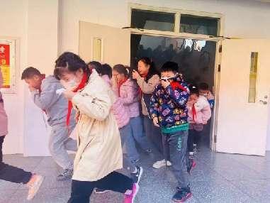 20230314消防演习报道（金永芹写）_html_m26c383d2.jpg