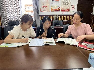 20240918数学组校本研修新闻稿_html_23cc945c.jpg