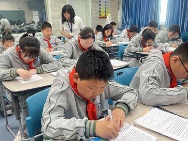 “童学课堂”系列研究课第402期_html_m285f78b6.jpg