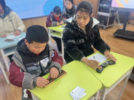 20241220三年级百子连加比赛新闻稿_html_7decb605.jpg