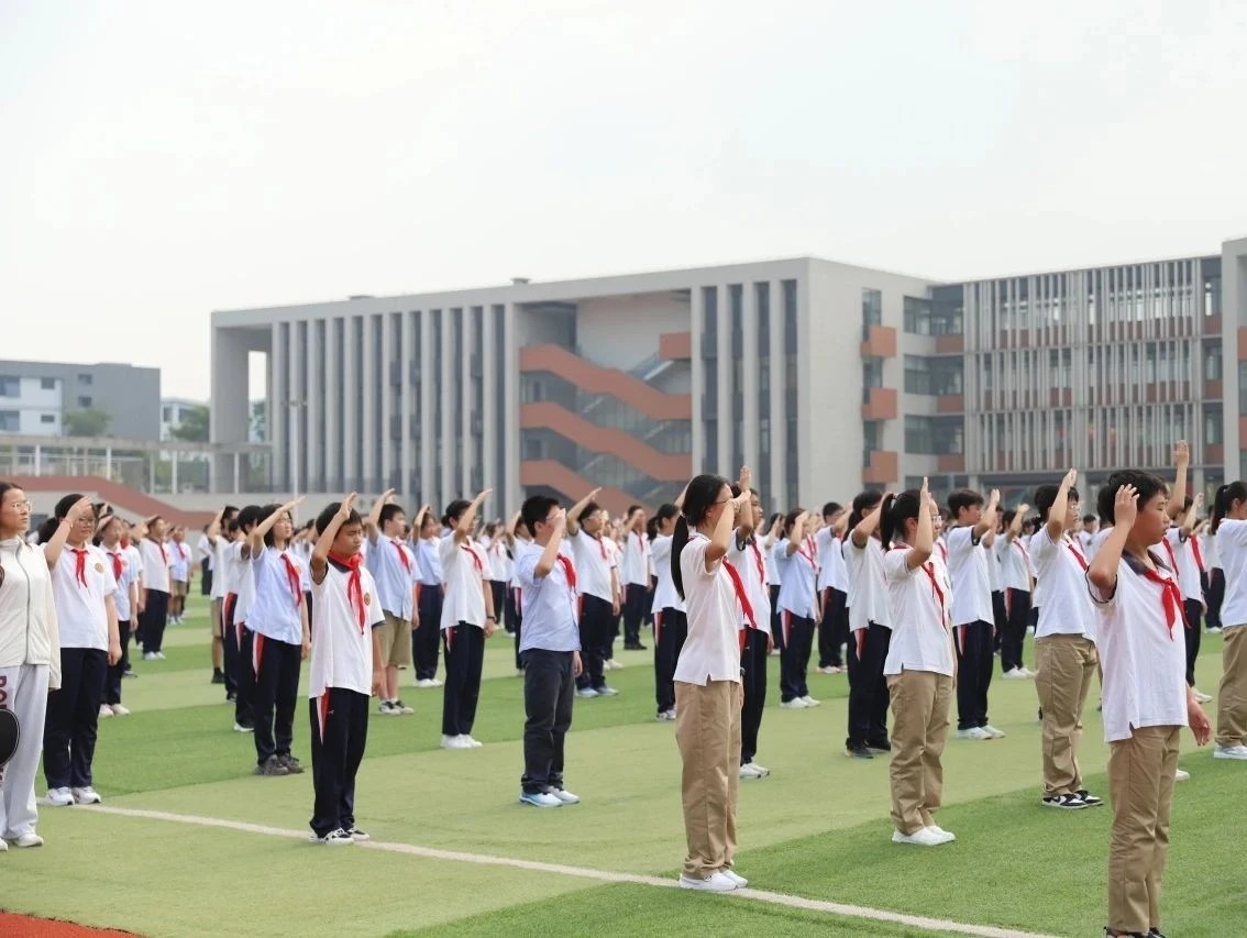 【绿色华中】2024年南京仙林外国语学校华侨城中学教师招聘公告（3）​