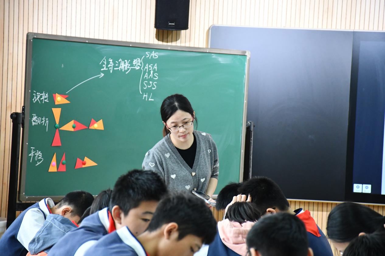 2021.10.19数学教研_html_5f18f52a.jpg
