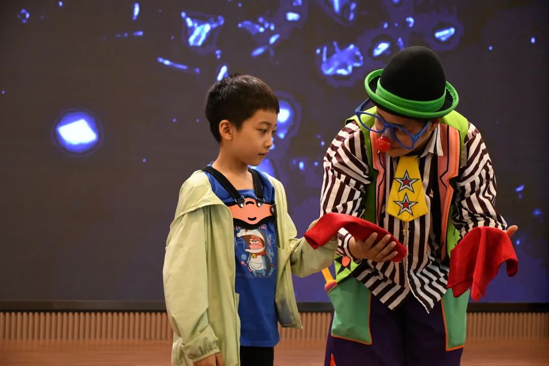 为保障学生们的生命安全_html_m64621445.jpg