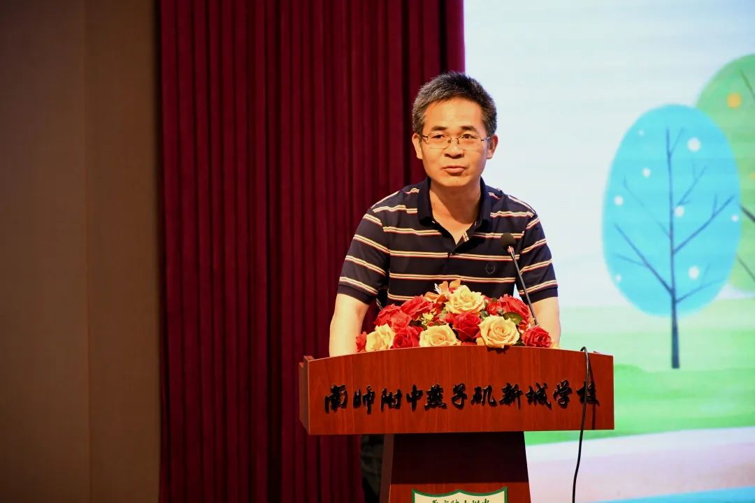 为保障学生们的生命安全_html_b15f798.jpg