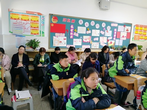 十一月份英语教研组工作小结_html_m2f37d4b9.jpg