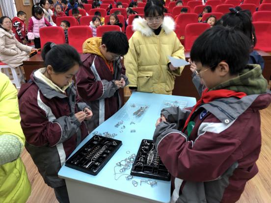 1218达人PK赛董智写_html_mc2a5ec1.jpg