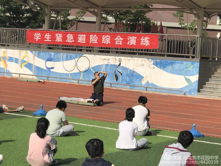 新建 DOC 文档_html_24c39e10.jpg