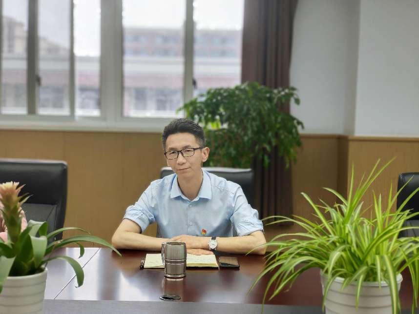 【臻美花中 崇文教学】分析数据找原因 齐心协力共前进——南京市花园中学举行八年级阶段教学质量总结分析会_html_4803ca25.jpg