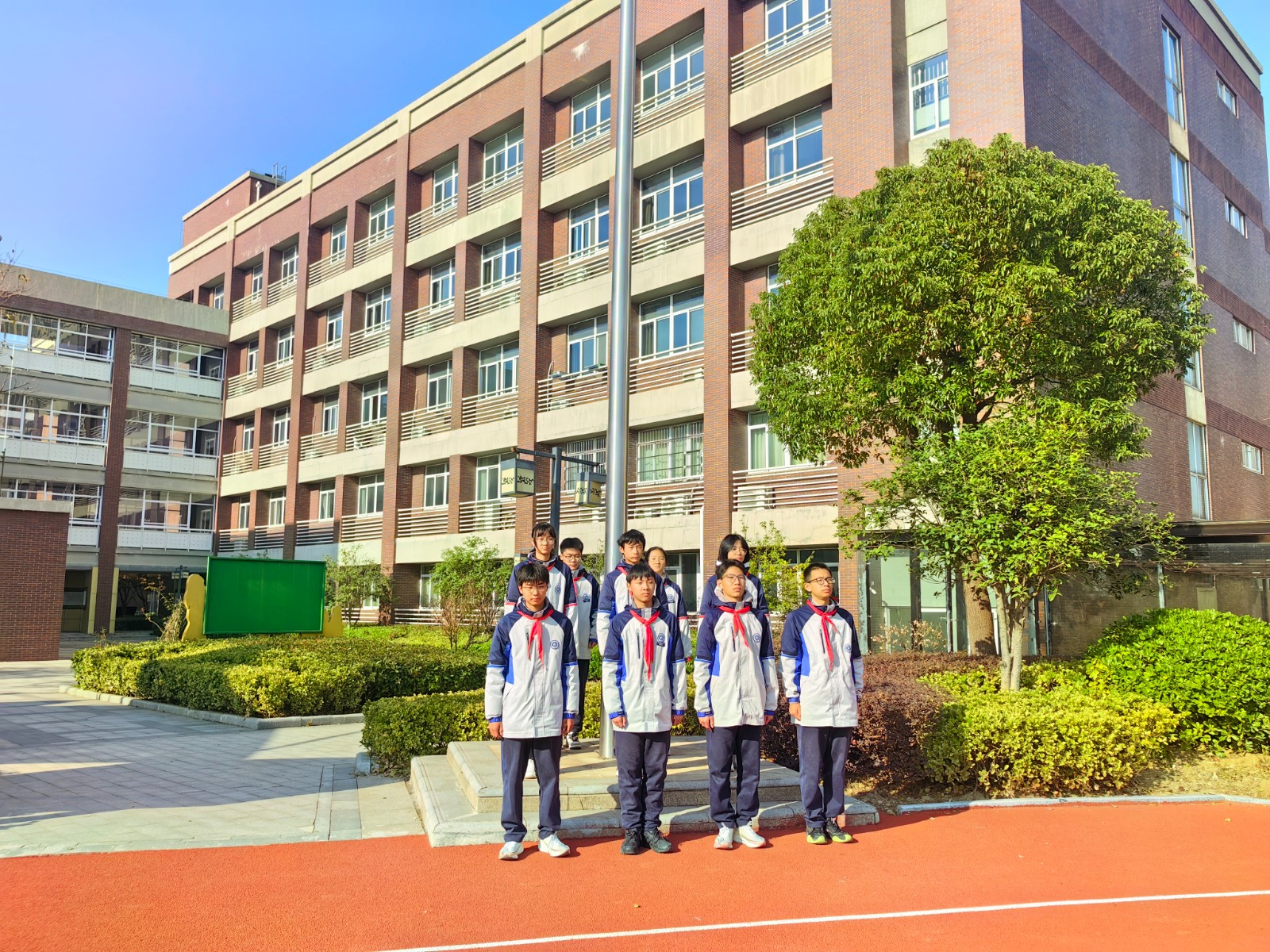 图二(1).JPG 图二(1).JPG