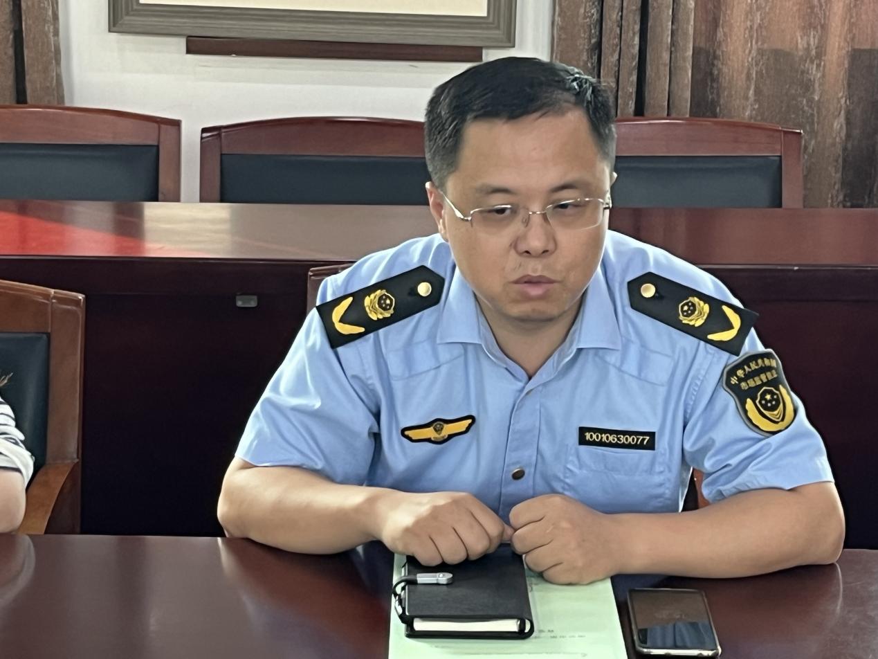 南京一中思益学校食堂委托服务招标现场会圆满举行_html_2c7fc716.jpg