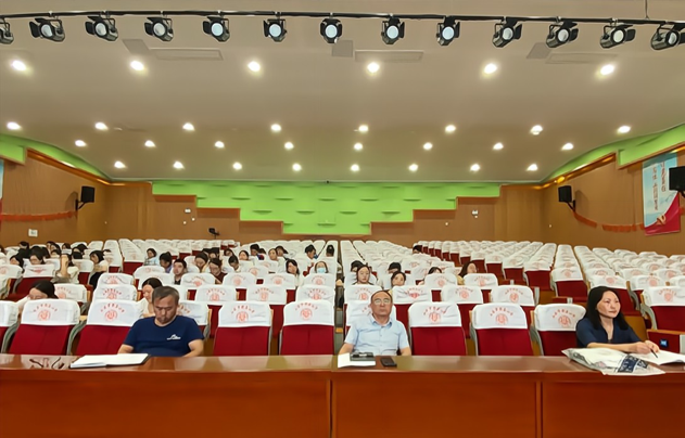 凝心聚力绘蓝图 秣马厉兵谱新篇 ——晓庄小学2022-2023年第一学期学校工作计划宣讲暨师德建设大会