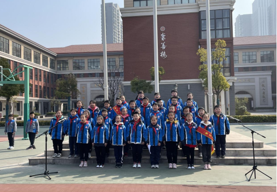 第三周升旗仪式新闻稿894.png