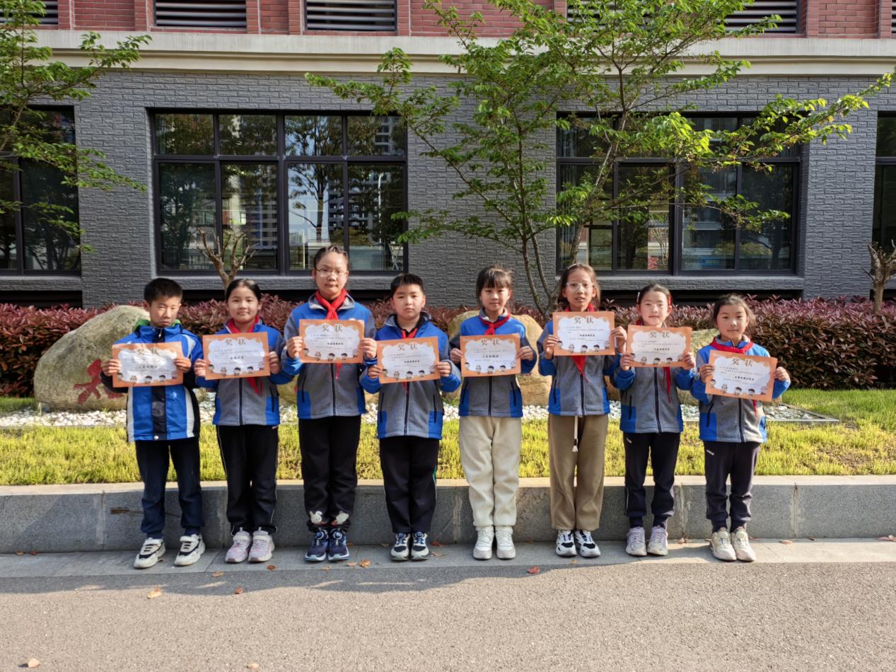 20240409闪闪陶娃秀2024年春季社会实践之星(1)_html_27d25aa2.jpg