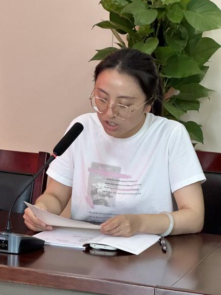师徒结对传薪火 携手共进谱华章_html_m7496bfea.jpg