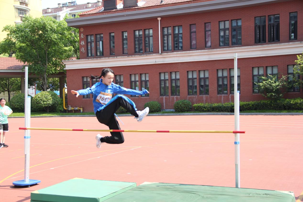 20240427春日绽芳华 运动展风采_html_m11bcb49.jpg