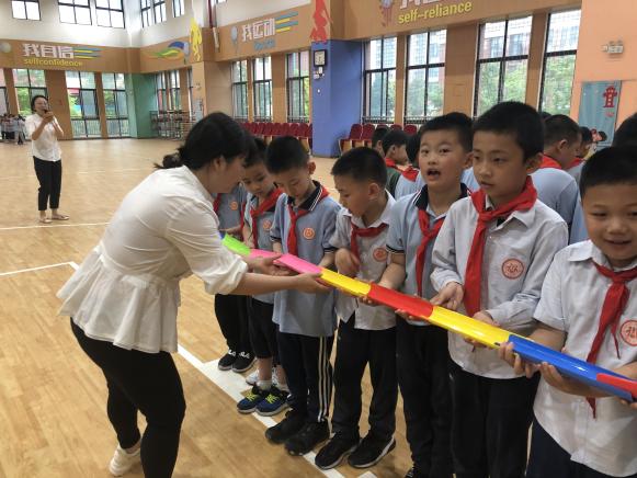 珠行万里 快乐无限 心理健康月活动四_html_78b731db.jpg