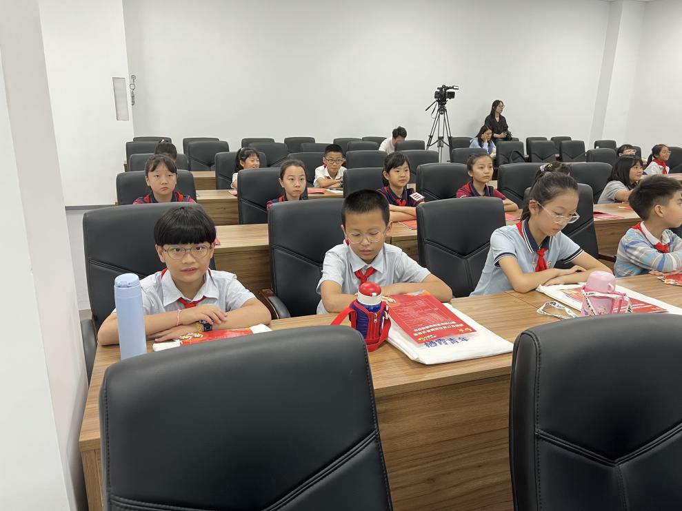 红领巾讲解员训练营活动(1)_html_m13999679.jpg