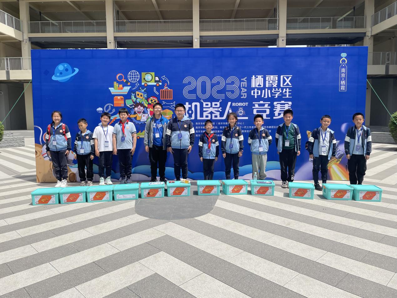 以赛促学，自动共长4.16信息比赛新闻稿_html_m291f1ccb.jpg