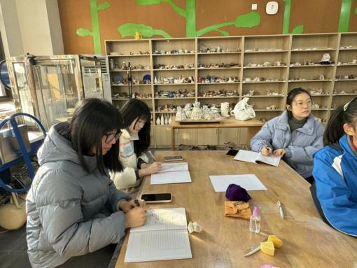 20231227美术组组内课新闻稿(1)_html_m11a5117.jpg