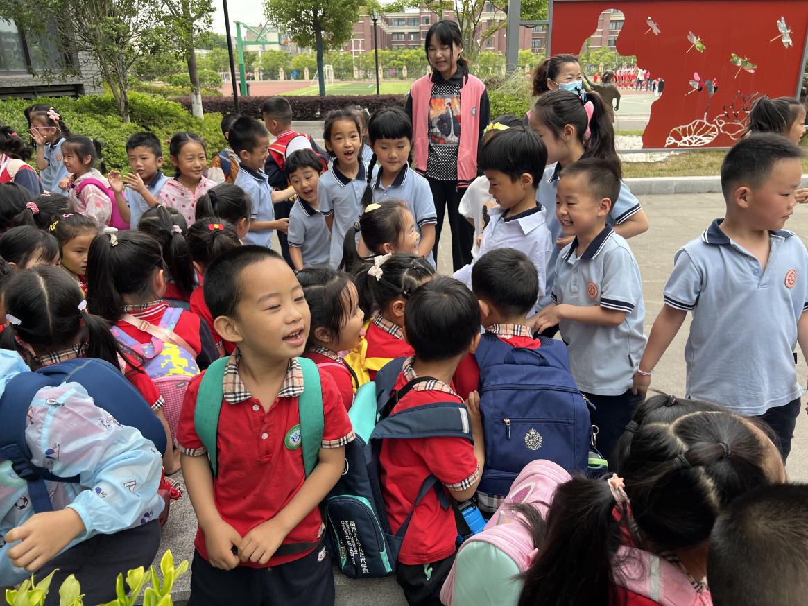 小学初体验 衔接零距离_html_m7e1620a9.jpg