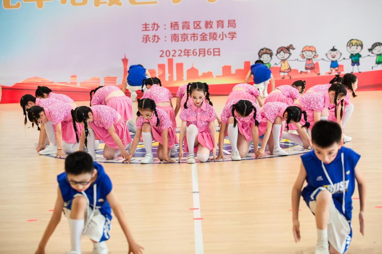 集体舞比赛_html_m6eec2849.jpg