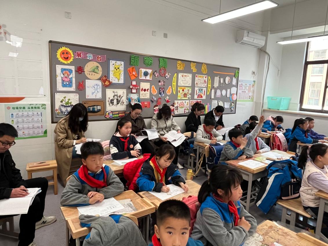 关注整体教学，精研课堂学做单(2)(1)_html_3a248faa.jpg