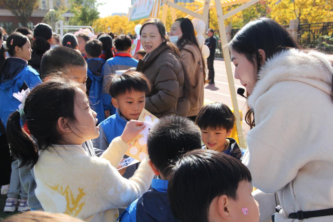 20231127活动报道：Wonderful Europe, Colorful English (1)_html_3fca04f3.jpg