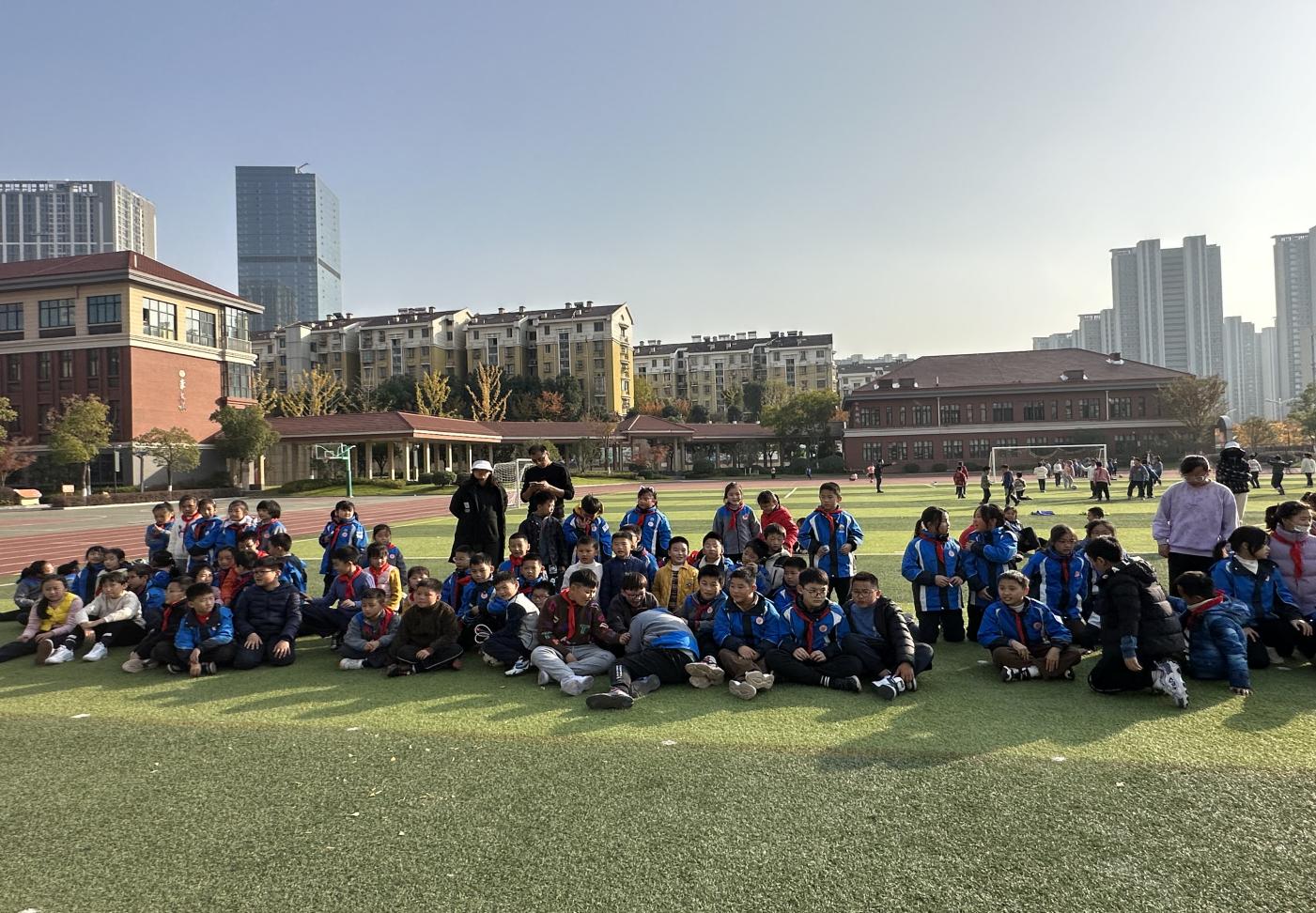 20231129晓庄小学第二届足球联赛（一）新闻稿_html_71302e58.jpg
