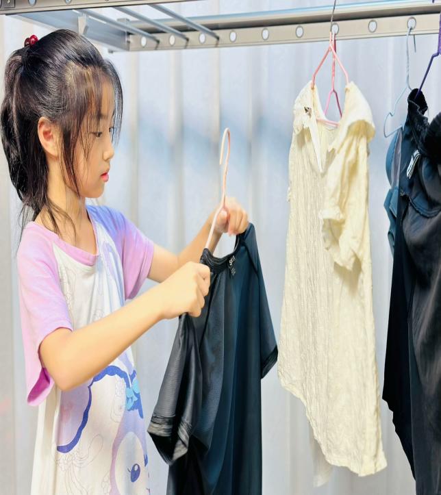 20240905 繁花一夏，“暑”你最棒_html_61c3dc83.jpg