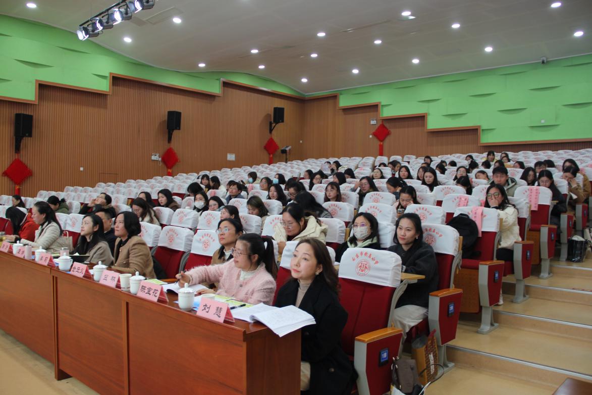 20241129 11月27日德育活动新闻稿（改）_html_m53c86652.jpg