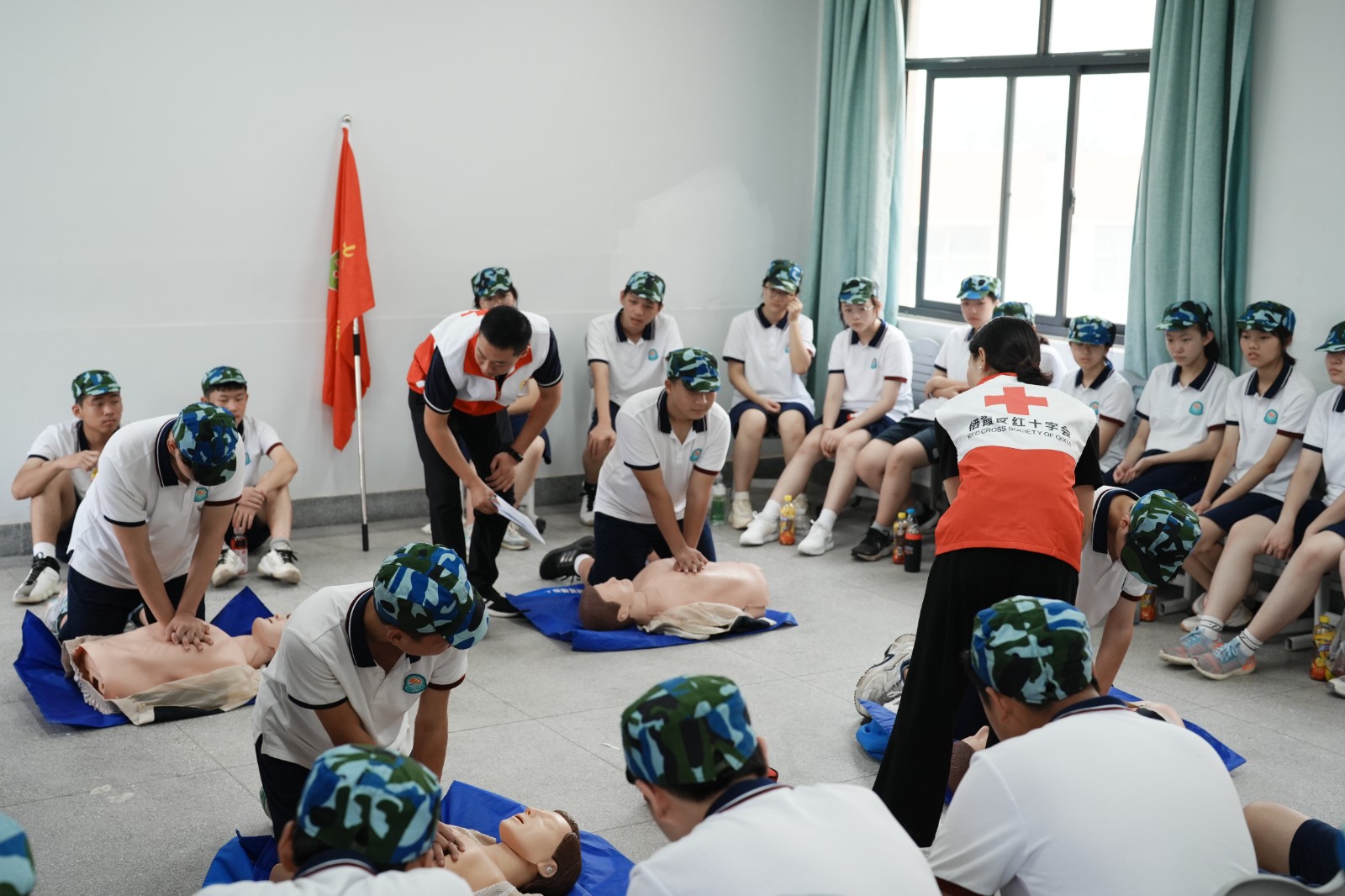 红十字救护3.JPG