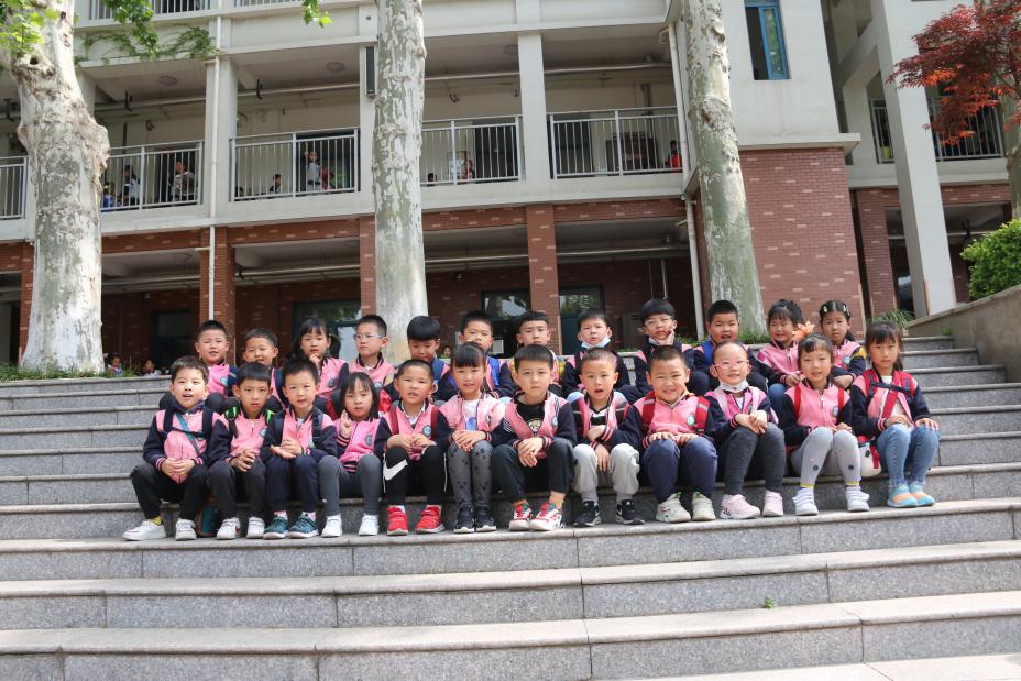 走进小学_html_32e705c6.jpg