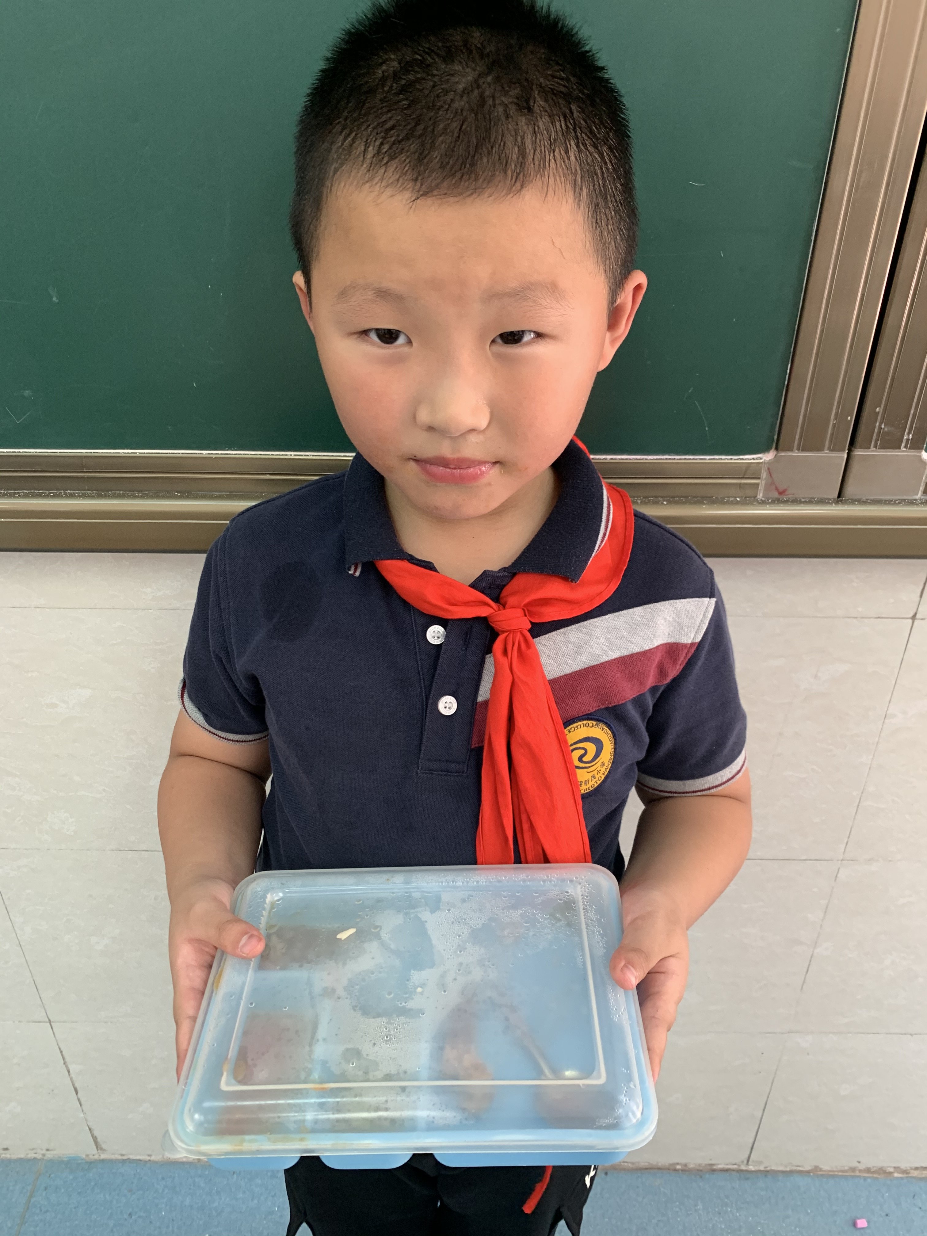 三（2）班九月新闻稿_html_7d96175b.jpg