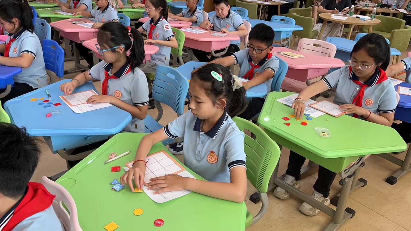 晓师附小第二学段与晓庄小学联合教研活动报道_html_m412aa62f.jpg