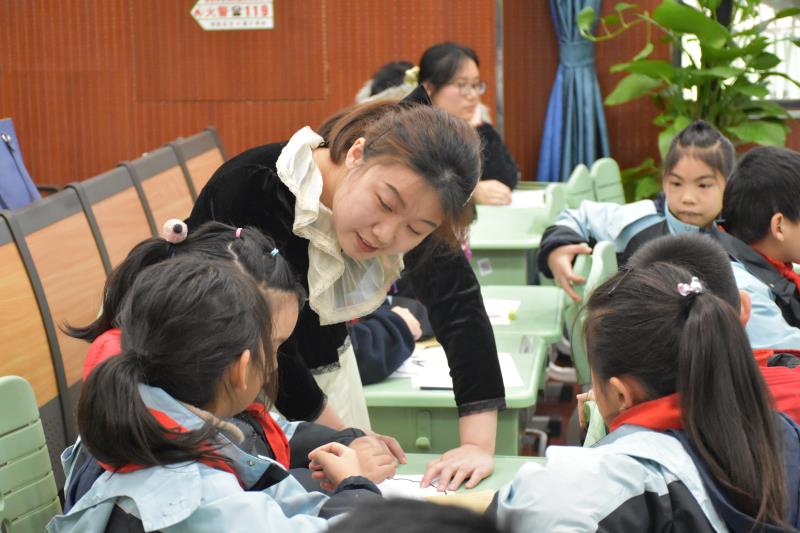 数学第二学段联合教研活动报告_html_27958d6.jpg