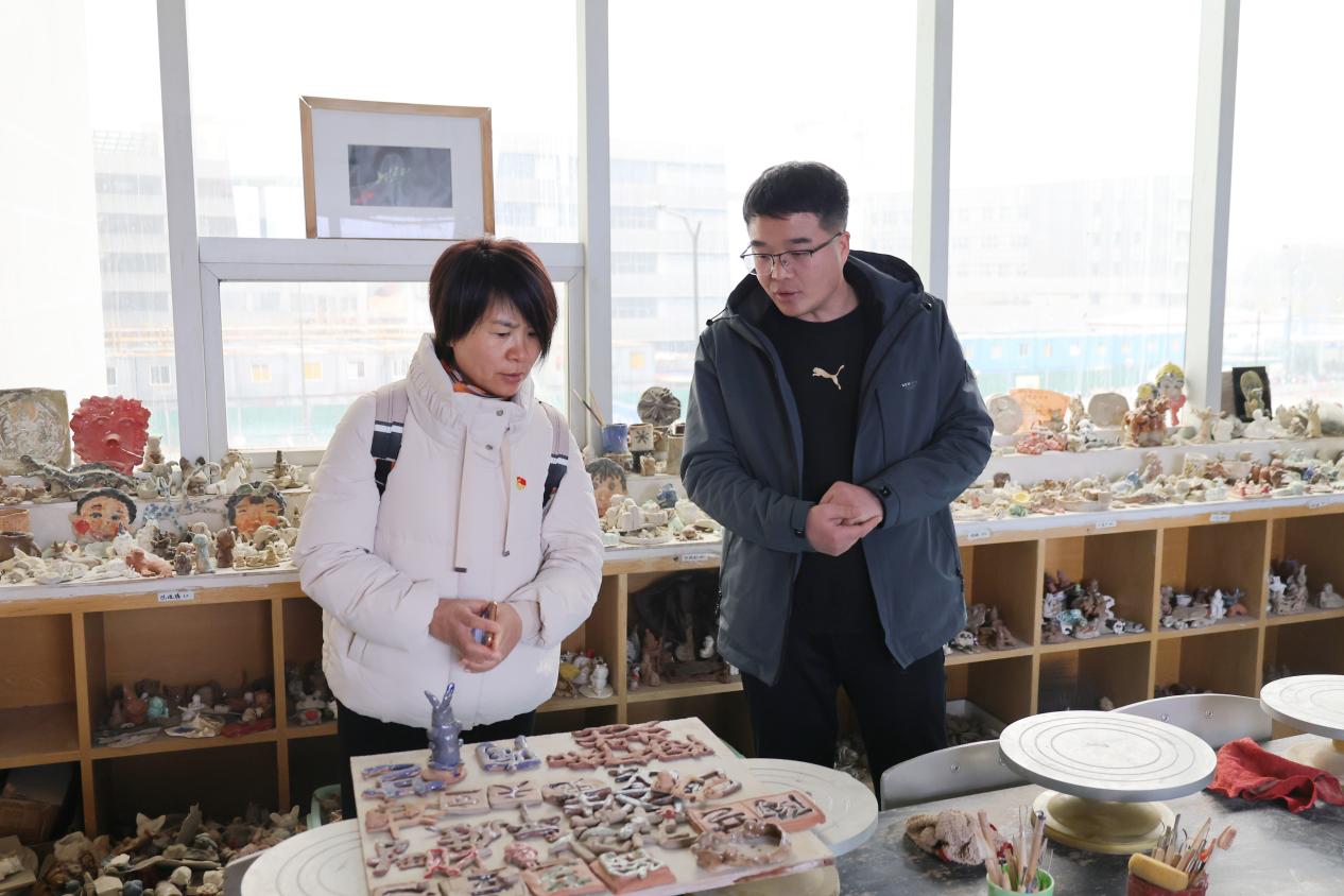 太仓市高新区第二小学团队来我校交流访问_html_m4d0740c2.jpg