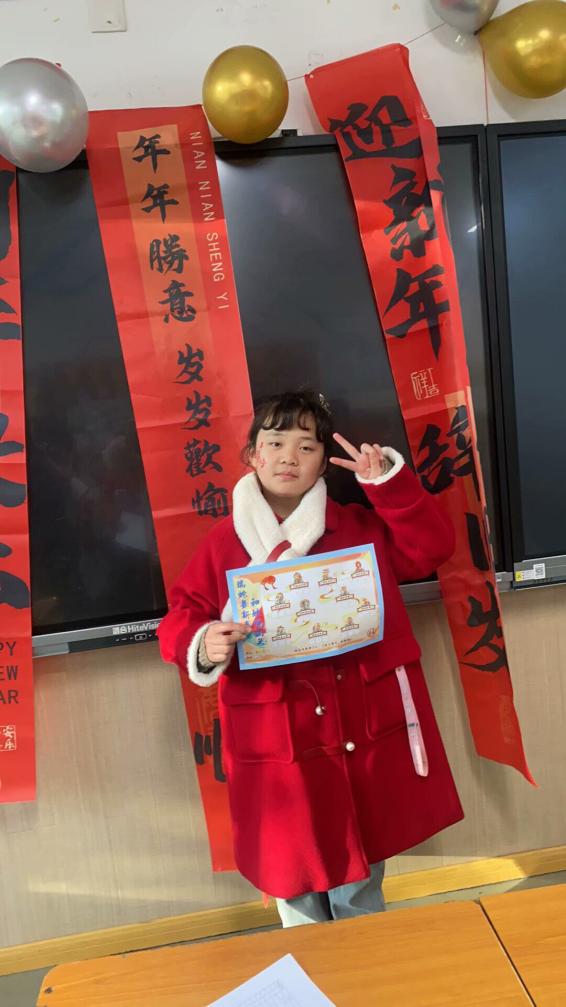 瑞蛇舞新春二年级无纸化测评报道 _html_m2f8b6a06.jpg