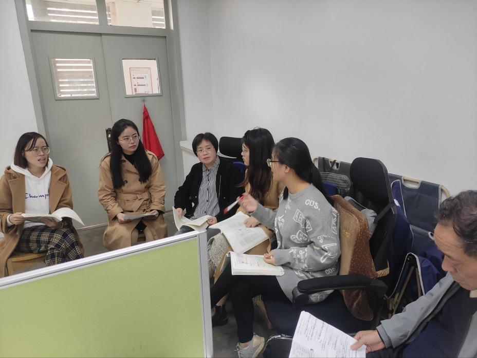 数学集体备课报道_html_m3c168e72.jpg