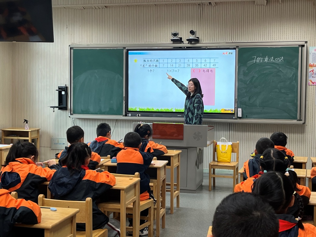 11.23 教研   （王朝晖）_html_56ffcca2.jpg
