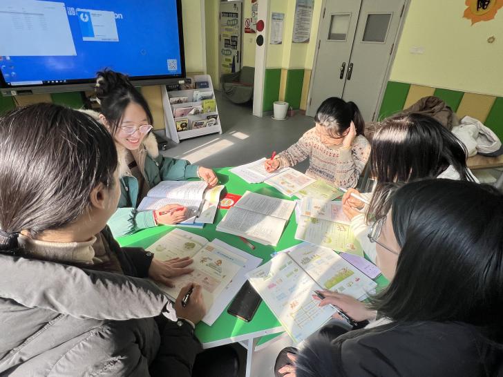 集体备课凝智慧 共同研讨促成长_html_ab06a8f.jpg