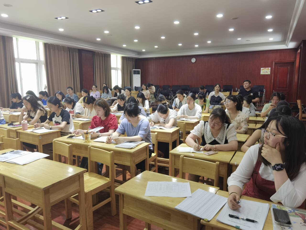2024.06.14班主任会报道（李玉妹）_html_4a772428.jpg