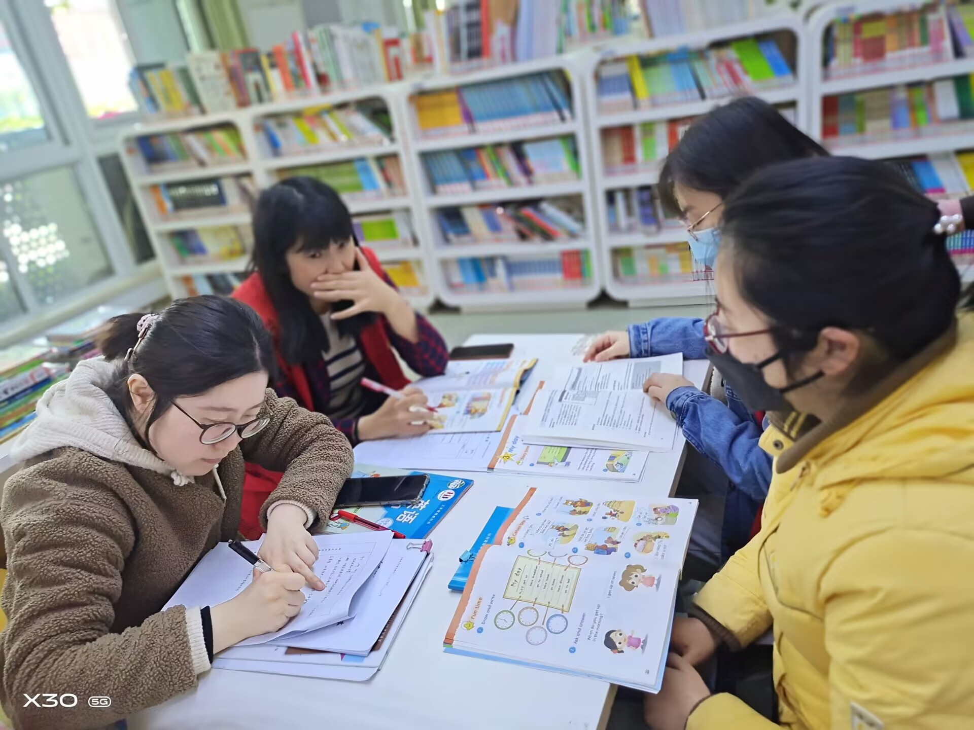 且学且研，一路成长  3.14报道_html_5d02d47a.jpg