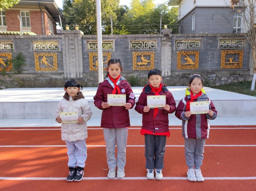 书声琅琅_html_m41d87522.jpg