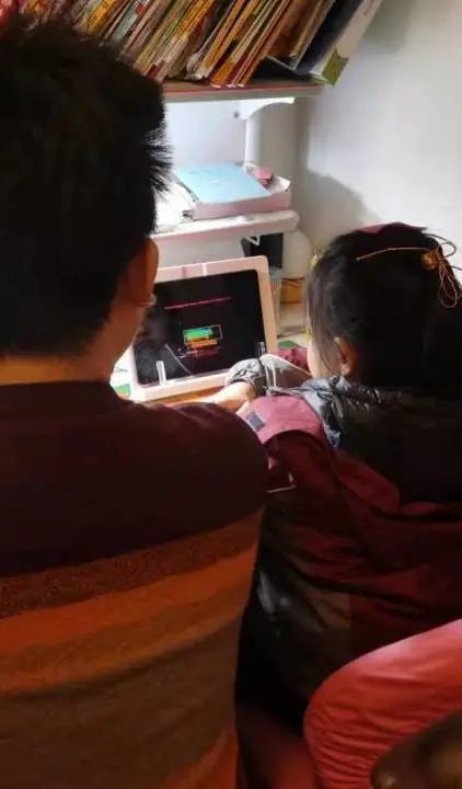 家校共育_html_m238b92af.jpg